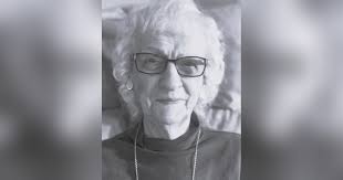 Obituary for Evelyn Marie (Frost) VanLiew