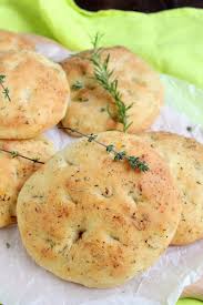 Mini Focaccia Food With Love Thermomix Rezepte Mit Herz Bloglovin Focaccia Foccacia Rezept Lebensmittel Essen