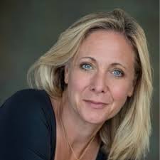 Kerrie Taylor (@KerrieFarrell)