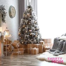 They symbolize christmas festivities with their chalets, mulled wine, pastries… everyone is proud of their christmas tree whether young or old. How To Create Beautiful Christmas Trees Just Like The Magazines