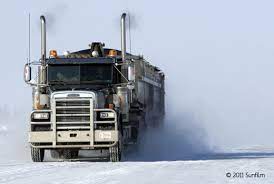 Season 1 of ice road truckers was shown on the british national commercial channel 5 in the first season sent three veteran ice road truckers, and one new trucker from alabama, to india to deal. Ice Road Truckers Staffel 2 Film Rezensionen De