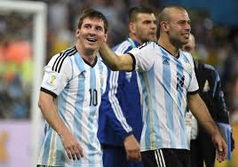 Con lágrimas en los ojos, incluso necesitando un pañuelo para enjugarse el llanto y la. Mascherano Apos Sin Messi No Llegabamos A La Final Apos Bendito Futbol