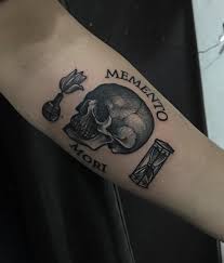 Memento Mori Trabajo De Hace Rato Para Armndslszyman Blackspelltattoo Mementomori Blackwork Memento Mori Tattoo Mac Miller Tattoos Momento Mori Tattoo
