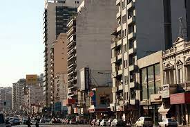 Belgrano is one of the more traditional barrios of buenos aires and an important commercial and belgrano was then incorporated in buenos aires as a barrio. Reisen Sie Nach Buenos Aires Avenida Cabildo Barrio Belgrano