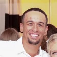 Peyton Henderson (@PeytonH89283405)