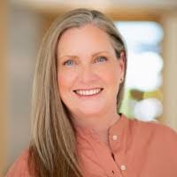 Sue Stinnett's Instagram, Twitter & Facebook