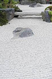 Pin By T C On Pea Gravel Beautiful Drought Resistant Landscaping Solutions Japanese Sand Garden Japanese Rock Garden Zen Garden