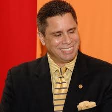 Michael Sarro's Instagram, Twitter & Facebook