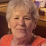 Elizabeth Baucom's Instagram, Twitter & Facebook