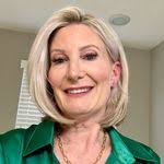 Sara Herter's Instagram, Twitter & Facebook