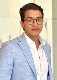 Allison Isaacs's Instagram, Twitter & Facebook