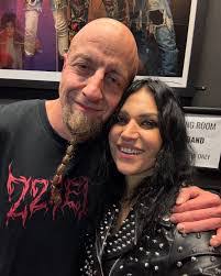 Leann Shaffer's Instagram, Twitter & Facebook