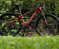 She was on the start list of the 2018 cross country european championships and finished in tenth place. Linda Indergand S Focus Raven Pro Bike Check Photos
