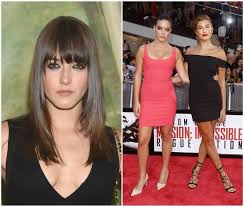 прическа на свадьбу к подруге на волосы средней длины Hailey Baldwin And Her Family Parents And Siblings Have A Look Hailey Baldwin Celebrity Families Baldwin Family