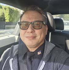 Why are so many complaining about rdj having another role when this legend  had the most ever