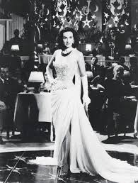 Además, debido a la versatilidad del diseño, maría félix pudo utilizar la falda con. A Mexican Legend Maria Felix
