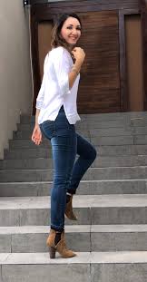 Black Boots With Blue Jeans Womens Blue Jeans White Shirt Ankle Brown Boots Fashion Outfits Fashion Brown Ankle Boots