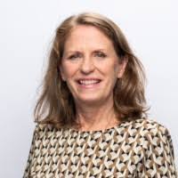 Donna Pendergraft's Instagram, Twitter & Facebook