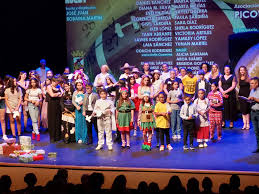 El Colectivo Sociocultural Picoviento presenta este sábado la obra 'Últimas  noticias del almendro en flor'. -