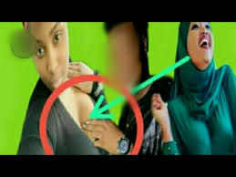 Labaran kannywood na yanzu labaran kannywood 2020 labaran kannywood da dumi duminsu labaran mugaye sun saki hotunan batsa na muneerat abdussalam bayan sun kwace mata account. Kalli Bidiyon Batsa Tsirara Na Abubakar Mai Shadda Yana Lalata Da Wata Sabuwar Jarumar Kannywood Youtube