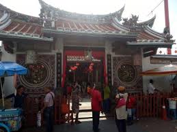 The cheng hoon teng temple is on the left side of jalan tokong. Entrance Gate To Cheng Hoon Teng Temple Malaysia Life
