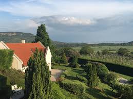 From wikimedia commons, the free media repository. Harsfa Vendeghaz Szent Gyorgy Hegy Houses For Rent In Hegymagas Hungary