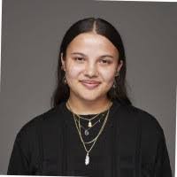 Tara Struve's Instagram, Twitter & Facebook