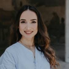 Laurie Abel's Instagram, Twitter & Facebook