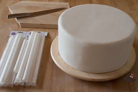 Uten tortenständer etagere kuchenständer, 3 stöckig tortenplatte hochzeitstorte deko gestell für geburtstag, hochzeit und party. Anleitung Mehrstockige Torten Stapeln Mann Backt