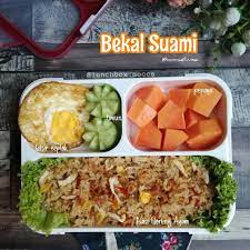 Untuk makan malam sih, menunya masih menu dari makan siang atau menu bekal suami ke kantor. Penulis 50 Menu Bekal Kantor Di Instagram Assalamu Alaikum Bekal Pagi Ini Bikin Nasgor Aja Kmren Biki Makan Siang Sehat Makan Siang Makanan Dan Minuman
