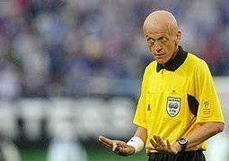 L'arbitre qui a expulsé zinedine zidane en finale de la coupe du monde 2006 en. Pierluigi Collina Champion Du Monde Des Arbitres 1jour1actu Com L Actualite A Hauteur D Enfants