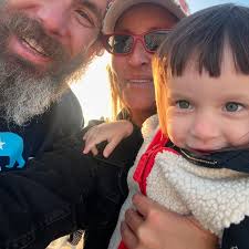 Kimberly Vandenberg (@kimswim) · Instagram 照片和视频