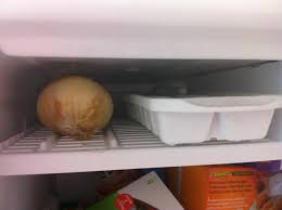 Magic of putting clothes in fridge.put your clothes in your freezer and see the magic.say what? Lpt Put Your Onions In The Freezer For About 5 10 Minutes Before Chopping To Reduce Tears And That Stinging Feeling Lifeprotips