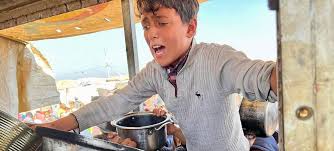 Ситуация в Газе – от первого лица: голод, отчаяние и хрупкие ростки жизни  на руинах | Новости ООН