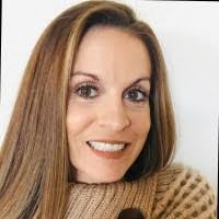 Amanda Buller's Instagram, Twitter & Facebook