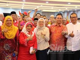 Jemaah menteri terdiri daripada 8 hingga 12 orang pegawai kanan kerajaan yang menjadi anggota majlis negeri. Undang Undang Tubuh Kerajaan Johor 1895 Sah Kata Dr Shamrahayu