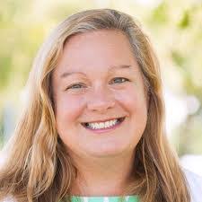 Maureen Carney's Instagram, Twitter & Facebook