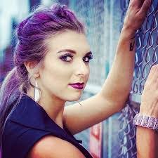 Diva Jones's Instagram, Twitter & Facebook