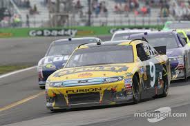 But the reason i want them to change bristol back to how it was is because the way it is now it's a multiple groove track. Nascar 2011 At Watkins Glen Greeen White Checkered Big Crash Video