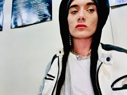 Earl Larson (@EarlLarson8)