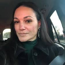 Janet Pawley's Instagram, Twitter & Facebook