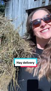 Just another day pregnant taking care of my animals 💁‍♀️