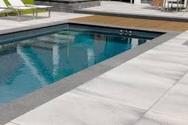 Conceptdesign Schwimmbad Einfassungen Umbriano Granitgrau Weiss Gemasert Gartengestaltung Schwimmbader Pool Umrandung