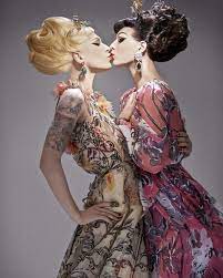 Miss fame and violet chachki on pinterest. Watch Miss Fame And Violet Chachki Together In One Music Video Yes Gawd Dragaholic On Queerty