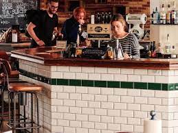 Disegni Vertiginosi Per Arredare Bar E Ristoranti La Tecnica Del Trompe L Oeil Aprire Un Bar Nel 2020 Bar Idee Fai Da Te Decorazioni