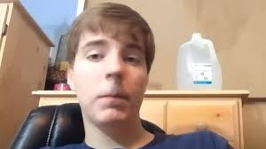 EasyJet responds after Vicky Pattison is stopped from flying for 'breaking  passport rules'