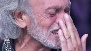 Pioggia di insulti per Riccardo Fogli dopo la gaffe in tv sul coronavirus:  i fan non gli perdonano queste parole >>> https://notiz.ie/Fogli-coronavirus