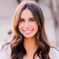 Kristen Knipe's Instagram, Twitter & Facebook