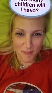 Shannon Lemay's Instagram, Twitter & Facebook