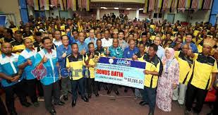 Tidak keterlaluan jika kami di murai.my katakan, rara antara calon wanita bertudung yang paling jelita bertanding untuk pru14. Senarai Calon Bn Perak Nak Siap Dah